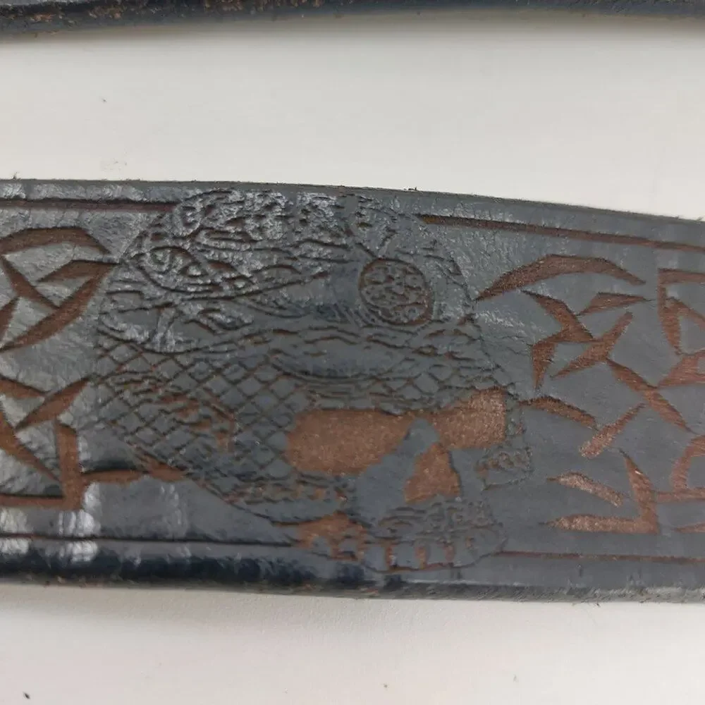 Men's Brown Leather Belt Skulls Embossed Size 46 Silver Tone Single Prong Buckle